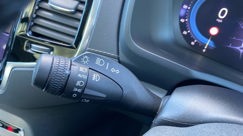 Volvo XC90 2.0 B5D [235] Plus Dark 5dr AWD Geartronic Diesel Estate